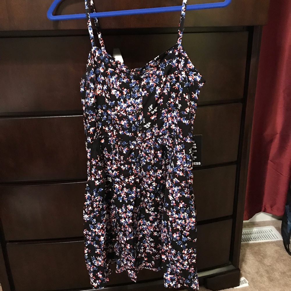 NWT.  Express Floral dress Size Medium